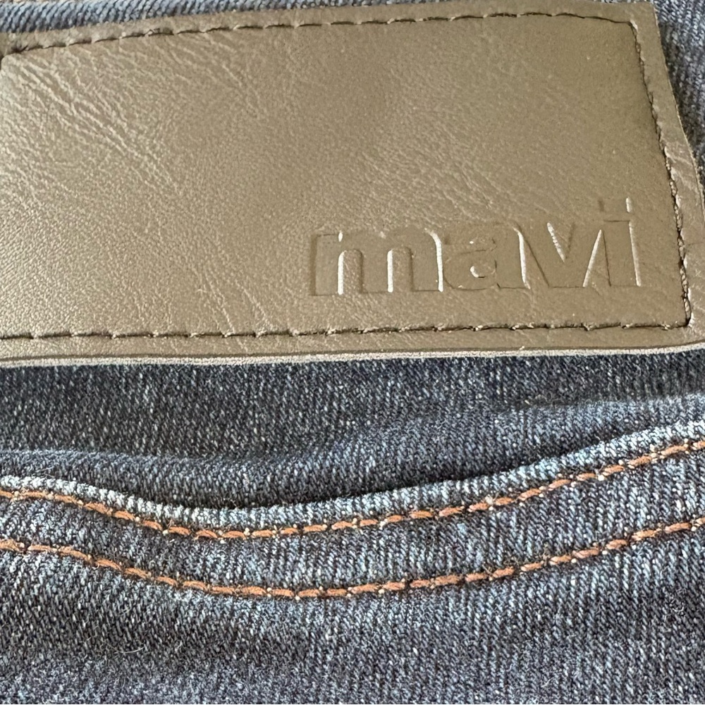 Mavi Classic Blue "Zach" Straight Leg Jeans (32x32) - Picture 7 of 11